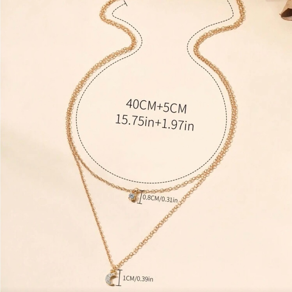 ⚠️Clearance Gold Moon and Star Pendant Necklace - Picture 5 of 6